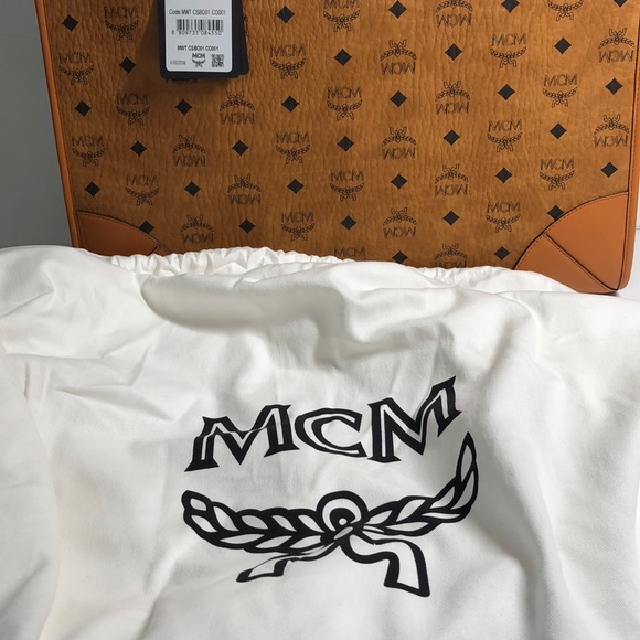 München Tote in Cognac Visetos XL Tote NWT - Picture 3 of 7